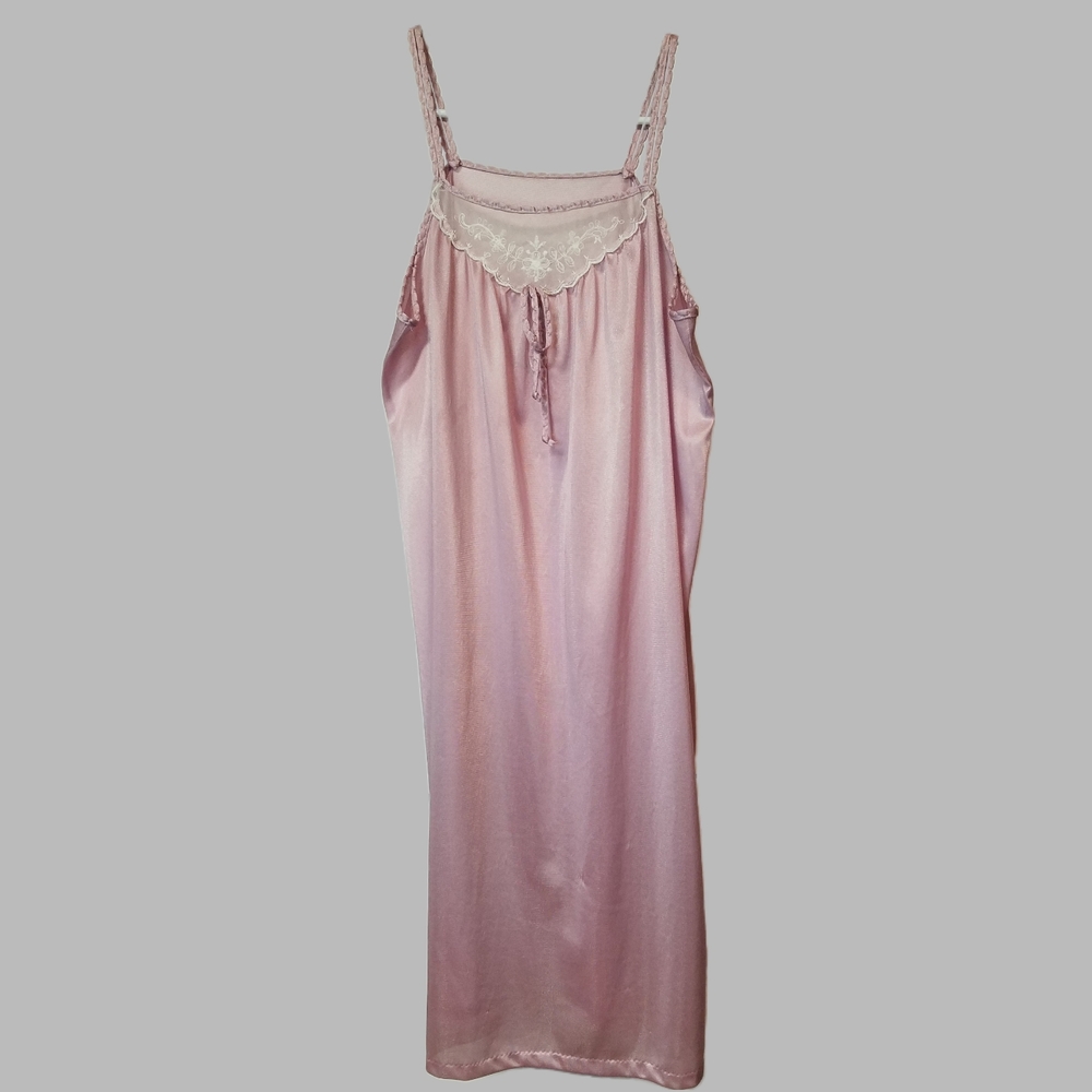 Light Lilac Dutchess Individually Yours Nightgown Slip Spaghetti Strap Vintage